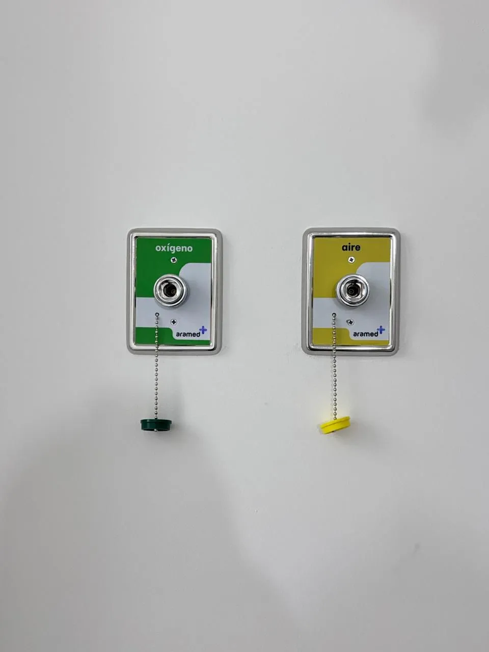 Punto de uso de gases medicinales en área crítica